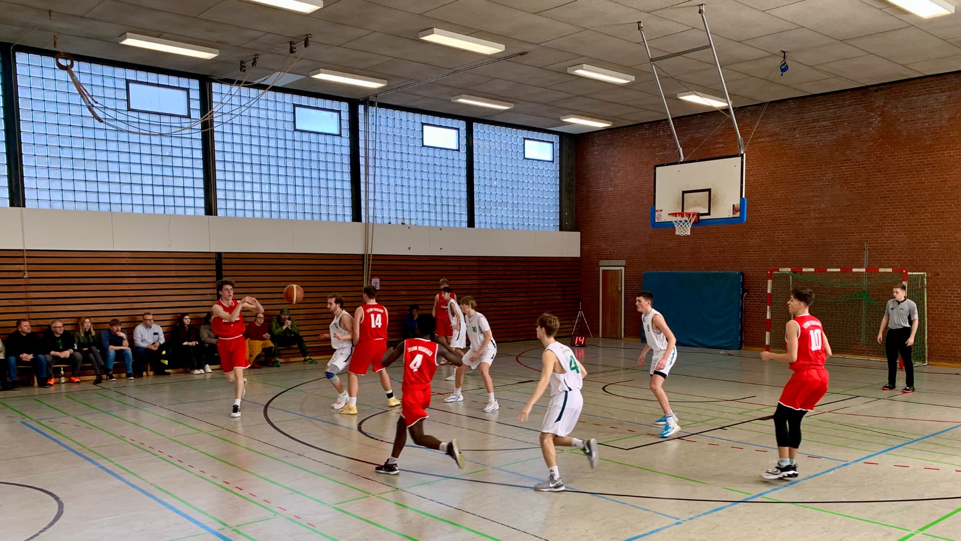 Heimerfolg Gegen Tabellenf hrer Basketball Lesum Vegesack Heimerfolg Gegen Tabellenf hrer Basketball Lesum Vegesack